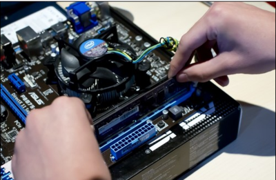 計算機硬件安裝指南 如何正確安裝顯卡和內(nèi)存條