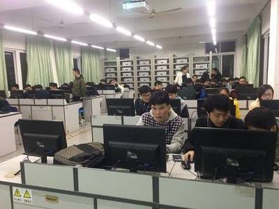 凌陽(yáng)智能門(mén)禁系統(tǒng) 為成都信息工程大學(xué)提供全方位信息技術(shù)支持與服務(wù)